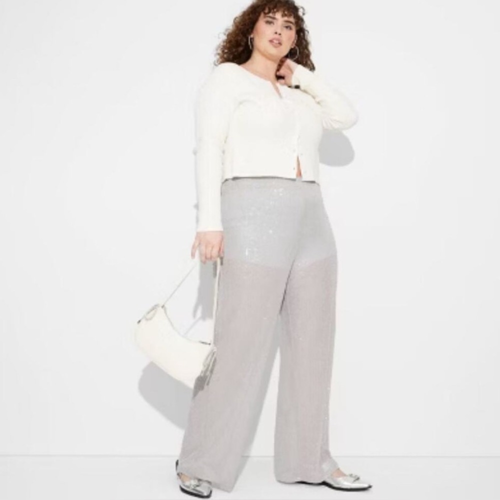 Wild Fable Bling Gray SilverWomen's Pants size L. New with tags.